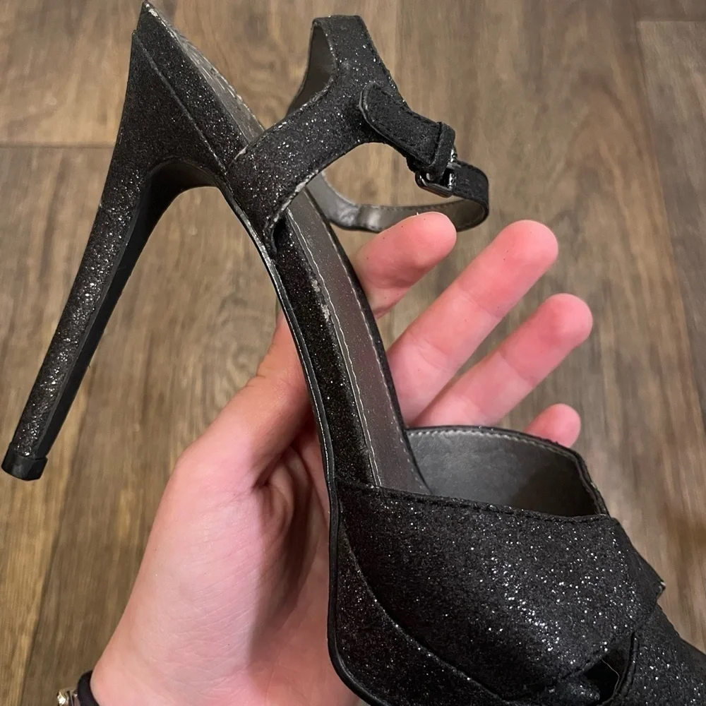 Guess Stunning Glittery Black 6” Heels